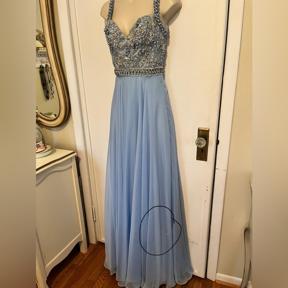 NWT | Sherri Hill Gown!!! - Picture 9 of 15